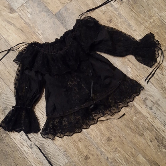 Tops - Adjustable tie lace top